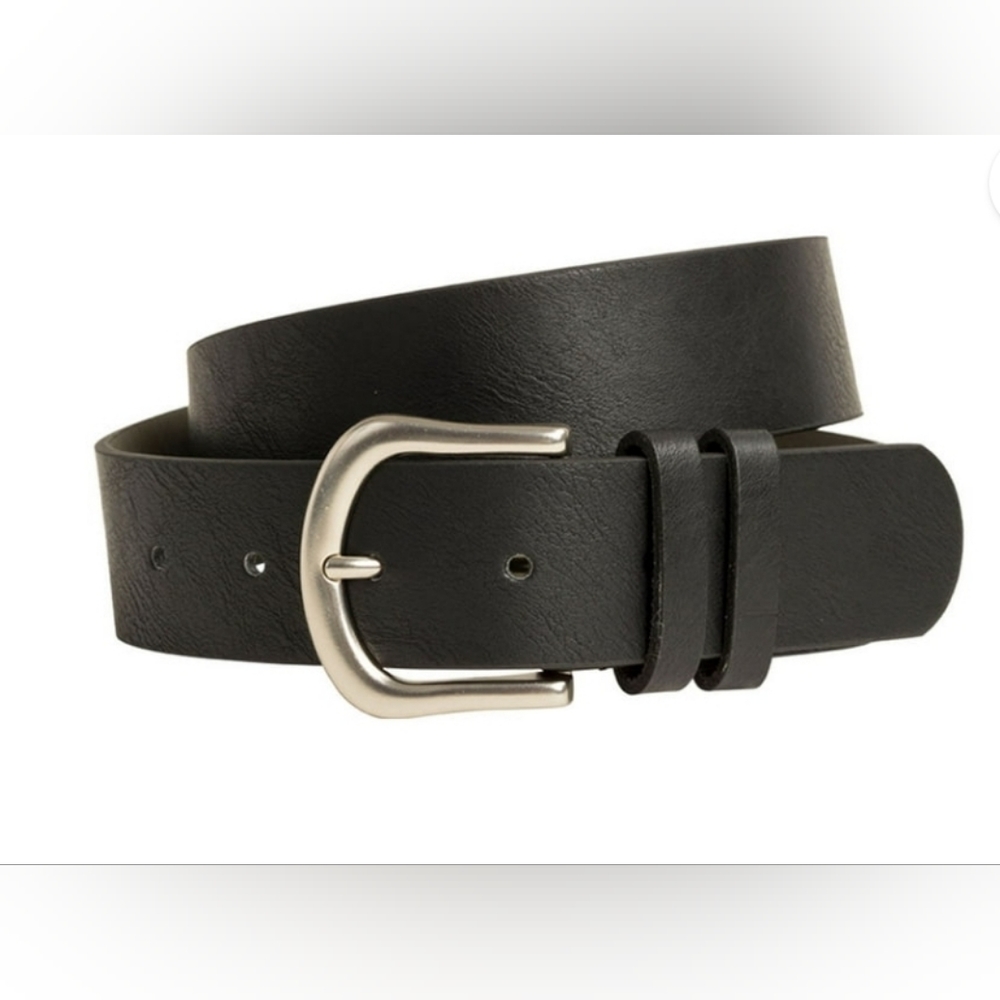 **Womens XL black belt** 5/$20